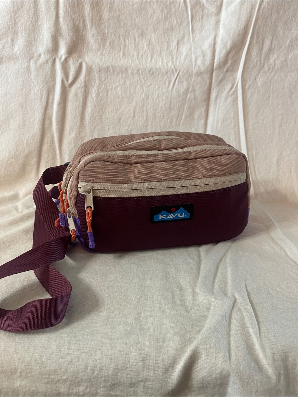 Kavu Two-Tone Sling Belt Bag